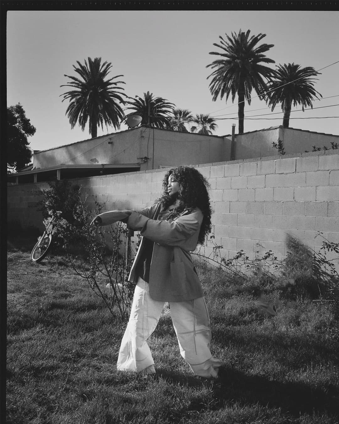 i-D Magazine 2018 - SZA Cover Issue No. 352 - image 5