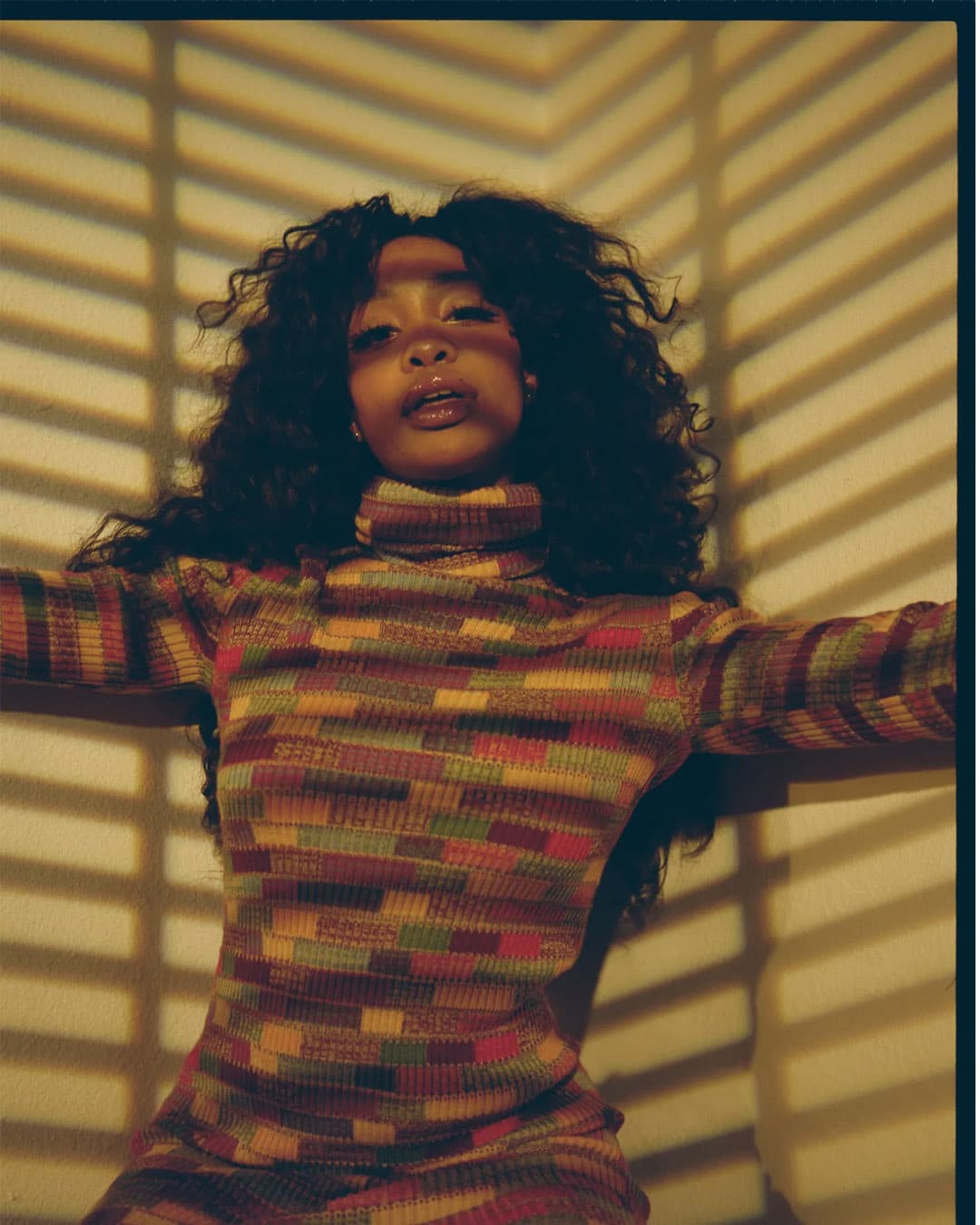 i-D Magazine 2018 - SZA Cover Issue No. 352 - image 4